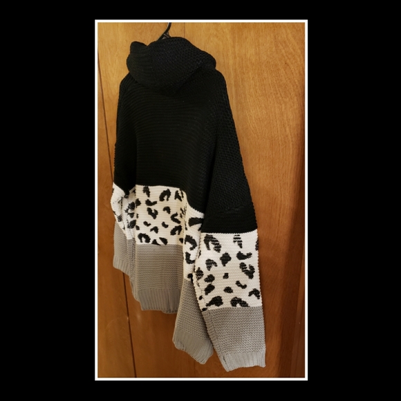 ‼️CLEARANCE PRICE FIRM‼️Black Turtleneck Splicing Chunky Sweater🖤 - Picture 10 of 11